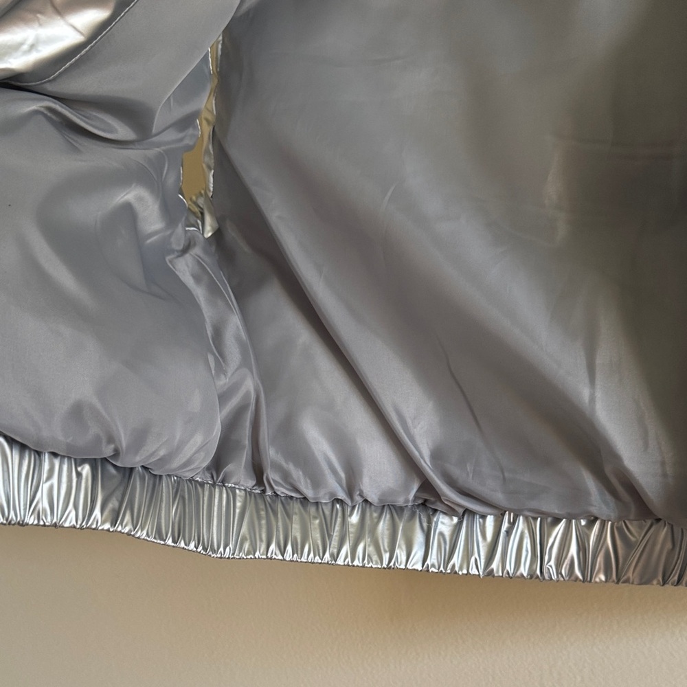 Silver Metallic Puffer Vest - Picture 2 of 4